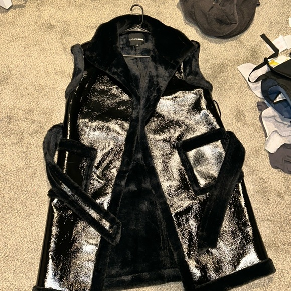 Fashion nova fur vest❤️ - Picture 3 of 10